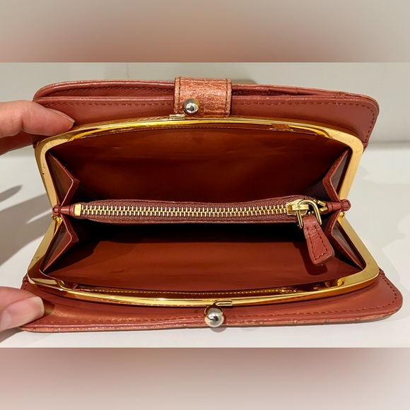 Miu Miu Embossed Crocodile Leather Double Sided Wallet in Pink - Picture 11 of 12